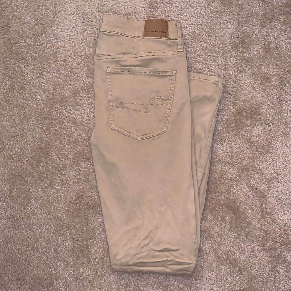 ✨2nd pair✨ - American Eagle Beige Khakis